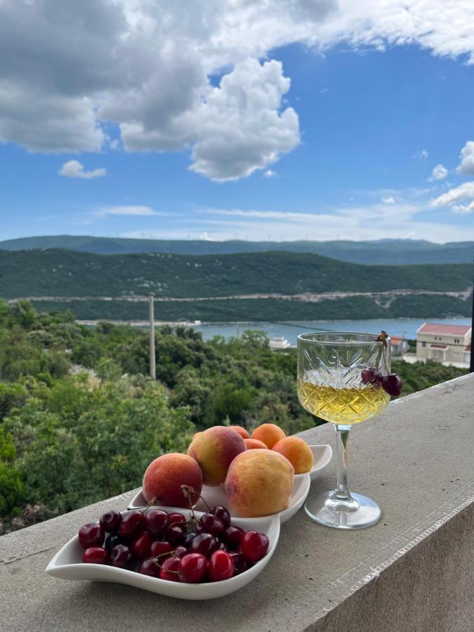 Markic * Neum